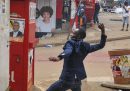 In Uganda sono state uccise 16 persone durante le manifestazioni di protesta per l'arresto di due candidati alle elezioni presidenziali