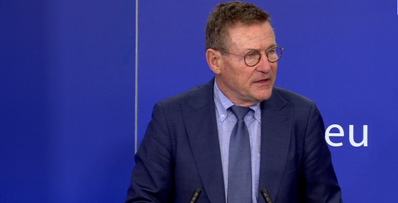 Il presidente della Commissione per i bilanci, Johan Van Overtveldt. Screenshot del video della conferenza stampa del 10 novembre.