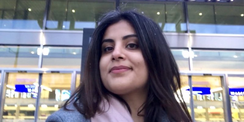 Loujain Al-Hathloul, l’attivista saudita arrestata per aver guidato una macchina, è stata condannata a 5 anni e 8 mesi