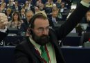 Il parlamentare europeo ungherese József Szájer, membro del partito di Orbán, si è dimesso per aver partecipato a un'orgia