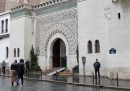 La Francia indagherà su decine di moschee per contrastare l'estremismo religioso