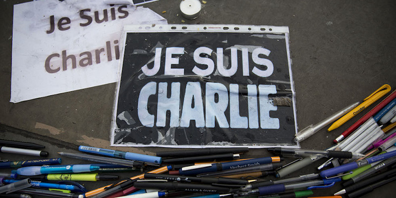 Un tribunale francese ha condannato 14 persone per il coinvolgimento negli attentati di Parigi del gennaio 2015