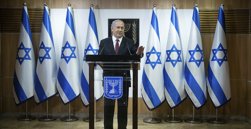 Il primo ministro Benjamin Netanyahu il 22 dicembre alla Knesset, il parlamento di Israele (Yonatan Sindel/Pool Photo via AP)