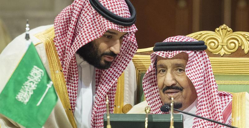 Re Salman e il principe ereditario saudita Mohammed bin Salman (EPA/BANDAR ALGALOUD / SAUDI ROYAL COURT)