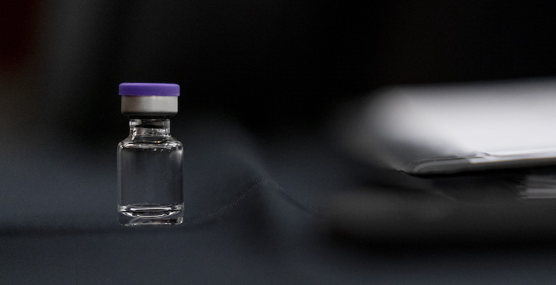 Un gruppo consultivo della Food and Drug Administration ha raccomandato l’approvazione del vaccino di Pfizer-BioNTech