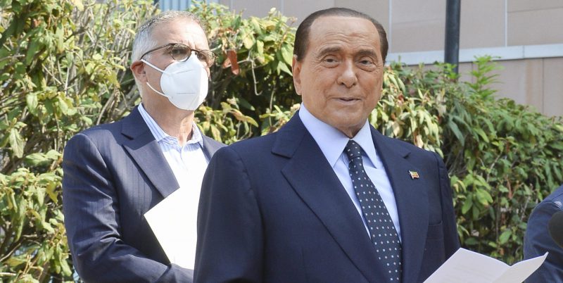 Silvio Berlusconi è stato ricoverato al Centro cardio-toracico di Monaco per "esami di routine"