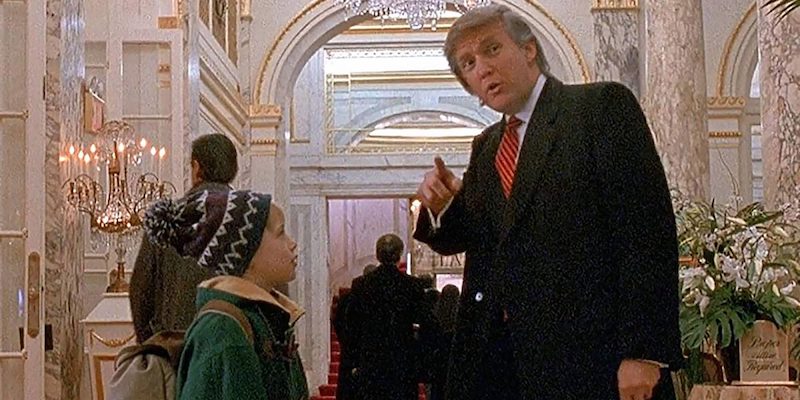 Il cameo di Donald Trump in "Mamma, ho riperso l'aereo"
