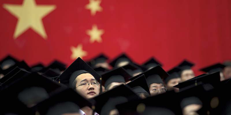 Una cerimonia di laurea alla Fudan University a Shanghai, nel 2012. (Zixi Wu/Xinhua/ZUMAPRESS.com)