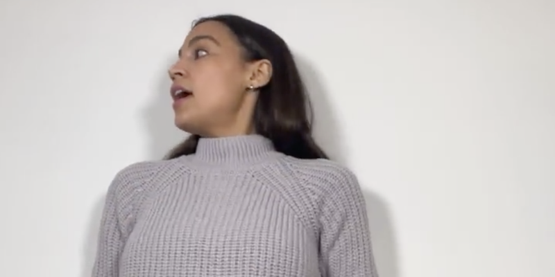 Uno screenshot del video in cui Alexandria Ocasio-Cortez ha raccontato l'attacco al Congresso degli Stati Uniti dal suo punto di vista