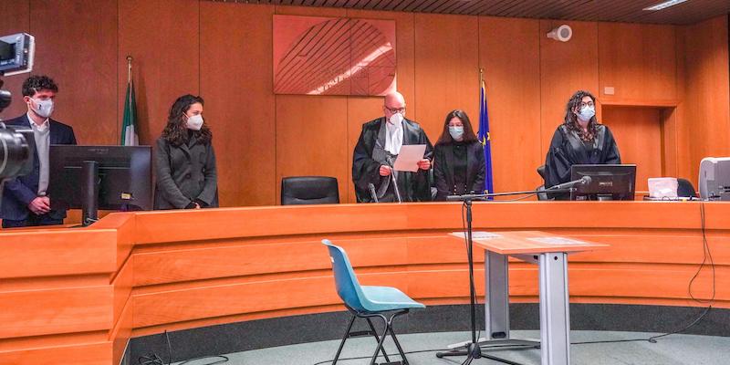 La lettura della sentenza al Tribunale di Torino, 19 febbraio 2021
(ANSA/JESSICA PASQUALON)