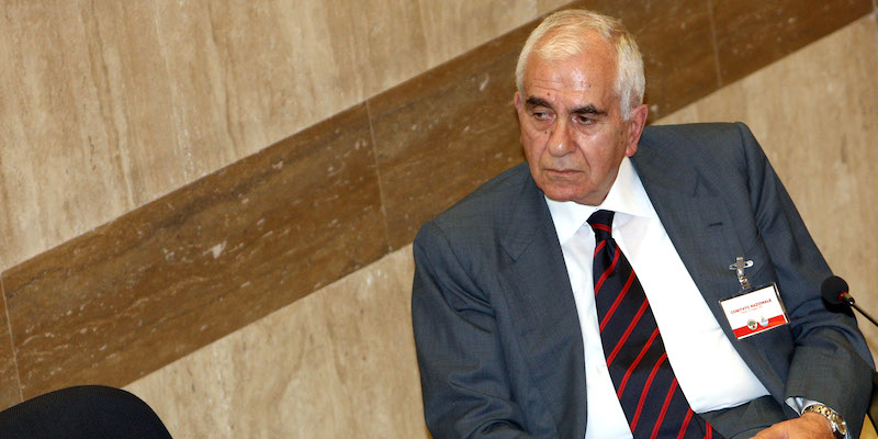 L'ex segretario generale della UIL Pietro Larizza (ANSA/ETTORE FERRARI)