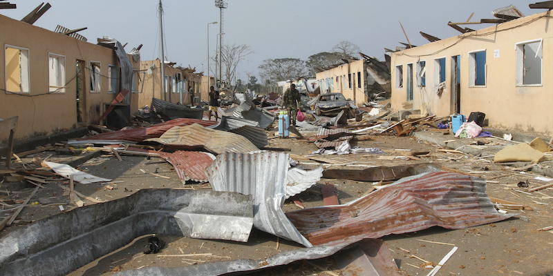 Bata, in Guinea Equatoriale, dopo l'esplosione (EPA/JOSE LUIS ABECARA AGUESOMO/ANSA)