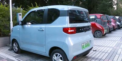 Le mini auto elettriche convengono, in Cina