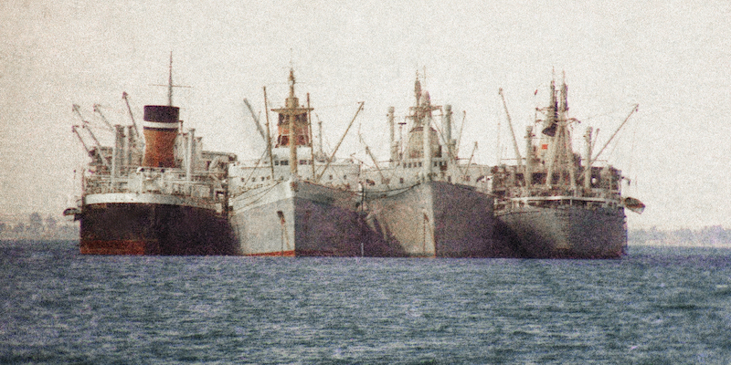 Le navi che rimasero bloccate otto anni nel canale di Suez