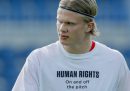La protesta dei calciatori della Norvegia contro lo sfruttamento dei lavoratori in Qatar