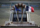 Macron ha detto che chiuderà l'ENA, la scuola nazionale d'amministrazione che da decenni forma le classi dirigenti francesi