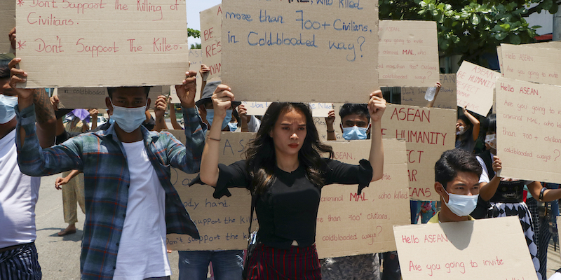 L’Unione Europea ha imposto nuove sanzioni contro la giunta militare del Myanmar