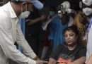 Almeno 13 persone sono morte in un incendio nel reparto di terapia intensiva di un ospedale a nord di Mumbai, in India