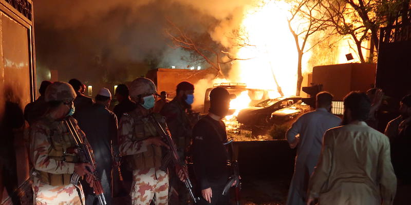 L'esplosione a Quetta, in Pakistan (EPA/FAYYAZ AHMED)