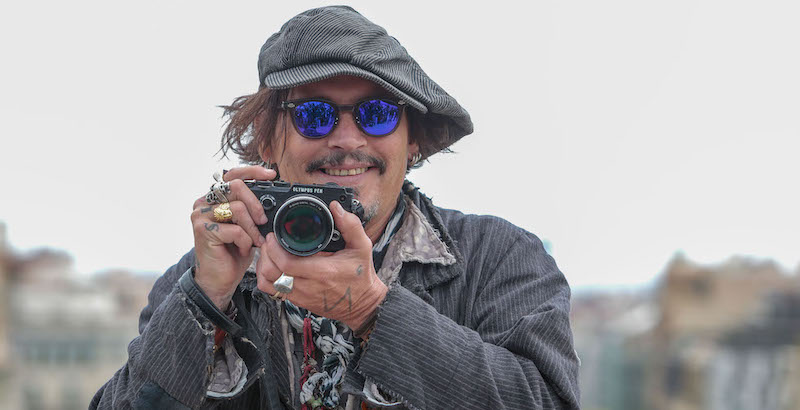 L'attore Johnny Depp (57) a un photocall per la presentazione del suo ultimo film, Minamata, al BCN Film Festival a Barcellona, 16 aprile
(Miquel Benitez/Getty Images)