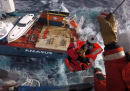 L'evacuazione di una nave nel mare di Norvegia in tempesta, in elicottero