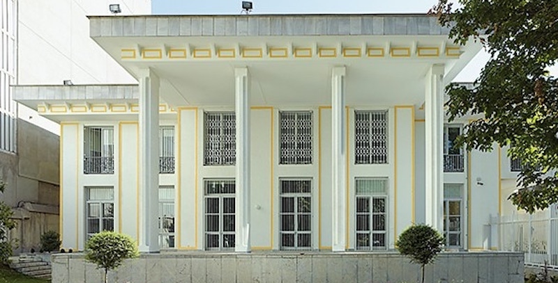 La sede dell'ambasciata svizzera a Teheran, in Iran
