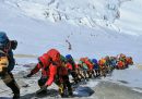 La pandemia sta condizionando anche le scalate sull'Everest