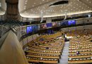 Il parlamento europeo ha votato una risoluzione per bloccare la ratifica del grande accordo sugli investimenti tra Unione Europea e Cina, almeno finché saranno in vigore le sanzioni