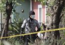 A El Salvador sono state trovate decine di corpi seppelliti nella casa di un ex agente di polizia