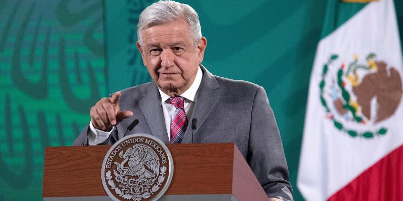 Il presidente del Messico durante una conferenza stampa a Città del Messico, lo scorso 26 aprile. (Presidenza del Messico, EPA via ANSA)