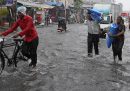 In India almeno 19 persone sono morte a causa di un ciclone che ha colpito la costa occidentale