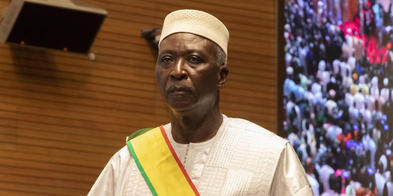 Il presidente ad interim del Mali Bah N'Daw (EPA/H.DIAKITE)