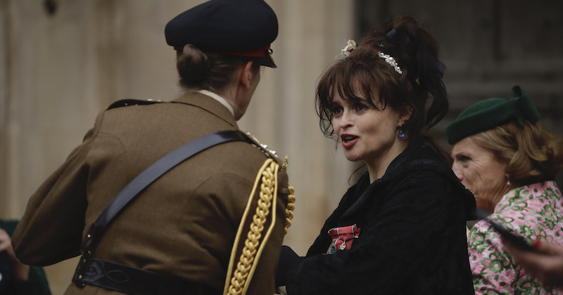 L'attrice Helena Bonham Carter (54), che è una lontana parente di Florence Nightingale (considerata la fondatrice delle scienze infermieristiche moderne e una delle donne britanniche più influenti dell’Età vittoriana), dopo una messa per la Florence Nightingale Foundation, all'abbazia di Westminster a Londra, 12 maggio
(AP Photo/Matt Dunham)