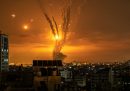 Israele sta bombardando Gaza anche da terra