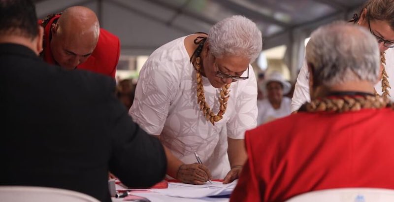 Fiame Naomi Mata’afa durante la cerimonia di giuramento (Foto pubblicata sul Samoa Observer)