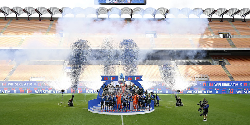 La premiazione dell'Inter campione d'Italia a San Siro (Mattia Ozbot/Getty Images)