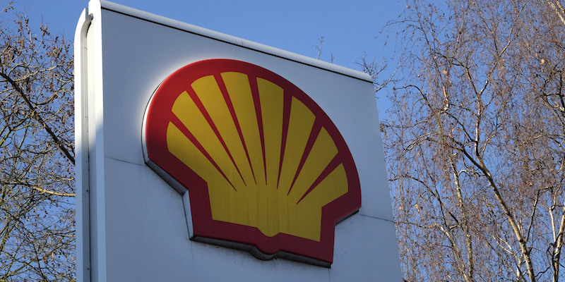 Il logo di Shell di una stazione di rifornimento di Londra (AP Photo/Kirsty Wigglesworth, La Presse)
