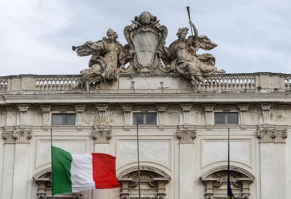 Il Palazzo della Consulta sede della Corte Costituzionale a Roma (ANSA/RICCARDO ANTIMIANI)