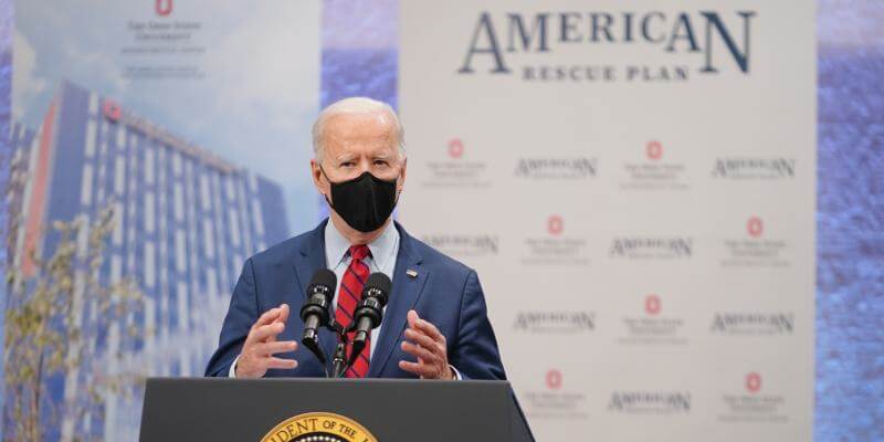 Il presidente degli Stati Uniti Joe Biden tiene un discorso a Columbus, in Ohio, in occasione dell'anniversario dell'approvazione dell'Affordable Care Act, il 23 marzo scorso (White House/ ZUMA Wire/ ZUMAPRESS.com via ANSA)