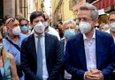 In Campania continuerà a essere necessaria la mascherina anche all'aperto