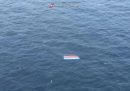 Un barcone che trasportava una sessantina di migranti è naufragato al largo di Lampedusa: sono morte 7 persone e 9 sono disperse