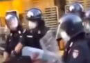 Il video delle violenze dei carabinieri contro un gruppo di giovani neri, a Milano