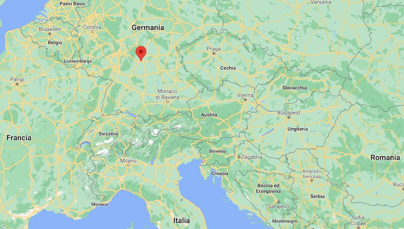 Un uomo ha accoltellato e ucciso tre passanti a Würzburg, in Germania