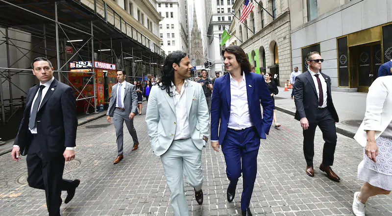 Baiju Bhatt e Vlad Tenev a Wall Street durante la quotazione in borsa di Robinhood (Eugene Gologursky/Getty Images)