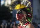 La storia del «genocidio culturale» dei popoli indigeni del Canada