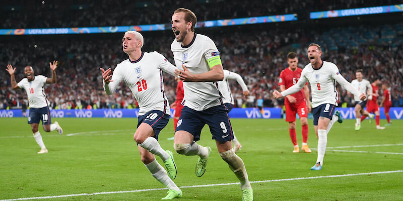 Harry Kane dopo il gol del 2-1 segnato alla Danimarca nella semifinale di Wembley (Laurence Griffiths/Getty Images)