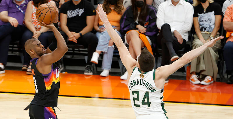 I Phoenix Suns hanno vinto gara-1 delle finali NBA contro i Milwaukee Bucks