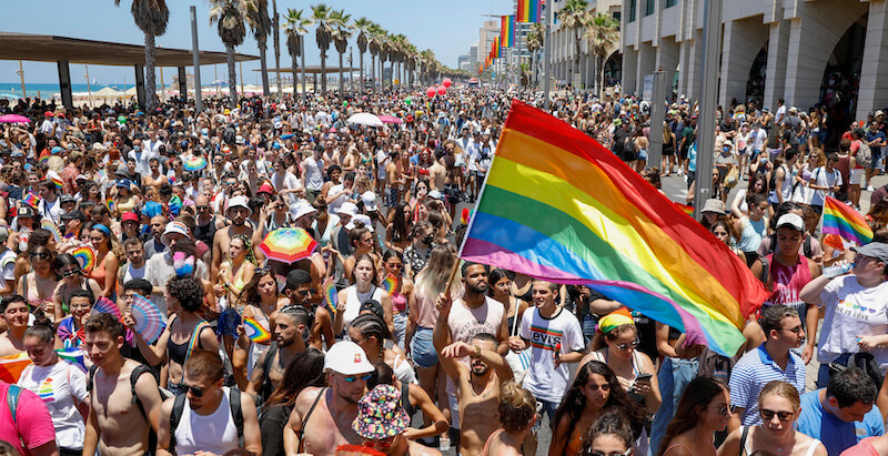 Una manifestazione del Pride 2021 a Tel Aviv, Israele (AP Photo/Ariel Schalit)