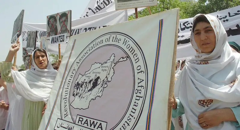 Una manifestazione del RAWA nel 2007. (ANSA - EPA/T. MUGHAL - BGG)