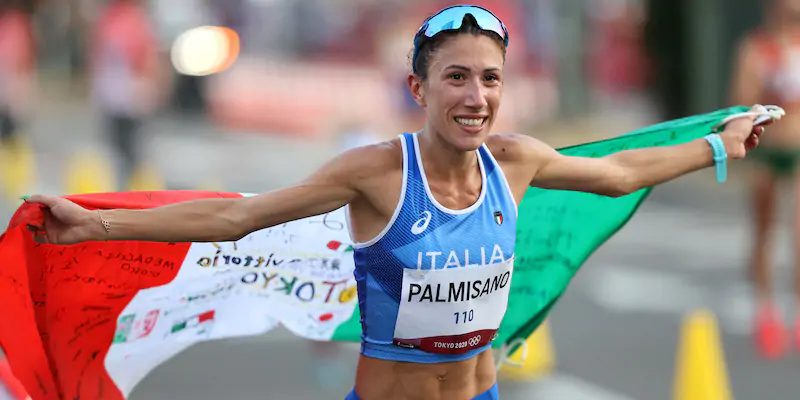 Antonella Palmisano dopo la vittoria nella 20 chilometri di marcia (Clive Brunskill/Getty Images)